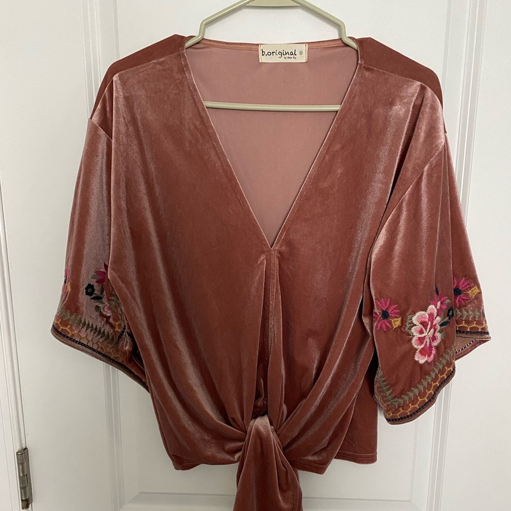 b.original tie front shirt